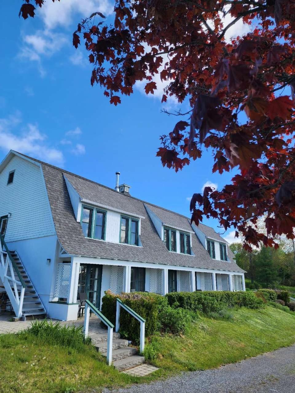 Auberge Des Nuages La Malbaie Exteriör bild